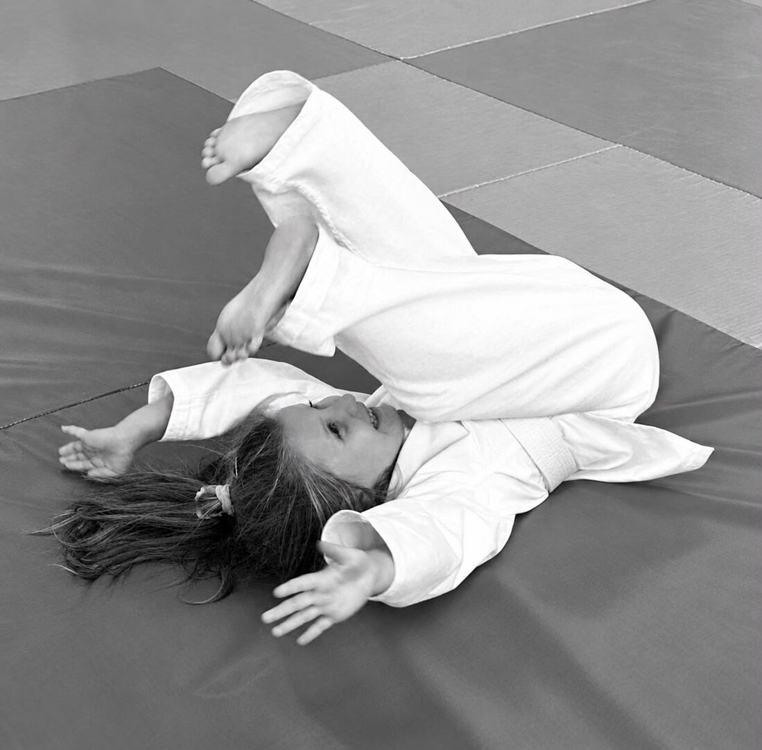 Kinder trainieren Selbstverteidigung im Goshindokan Liestal